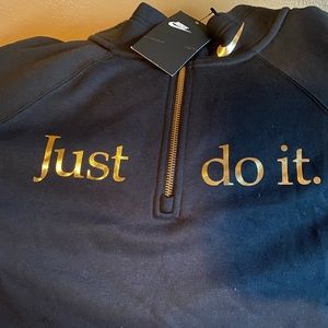 Women’s Nike  jogger slim fit jogging suit